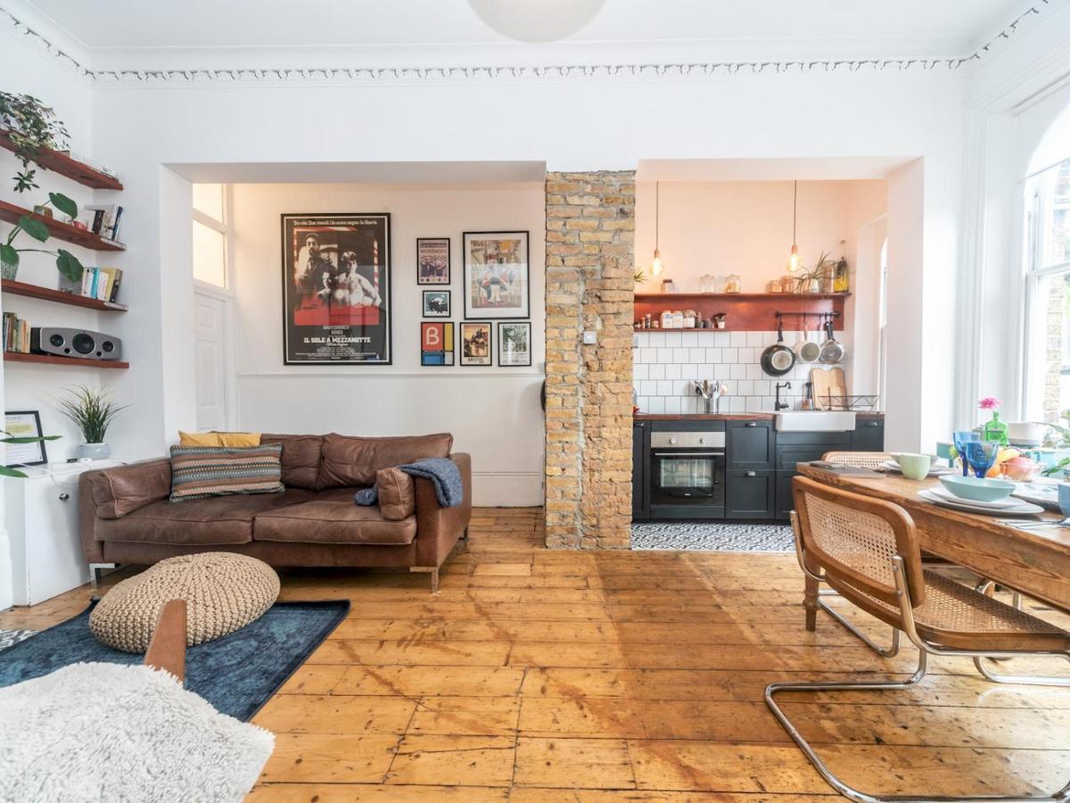 Pass The Keys Rustic And Quirky Flat In Charming Charlton Village London Exterior photo
